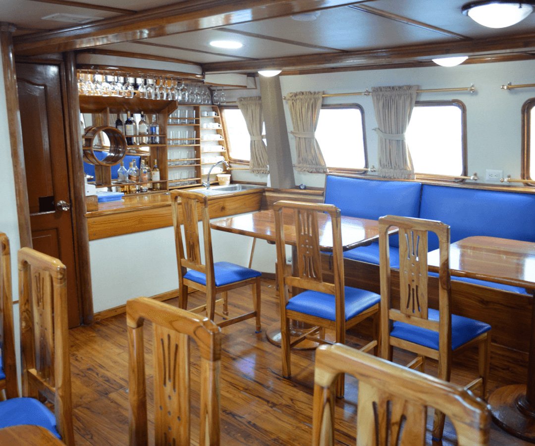 Crucero-media-clase-Go-Galapagos-Tours-3